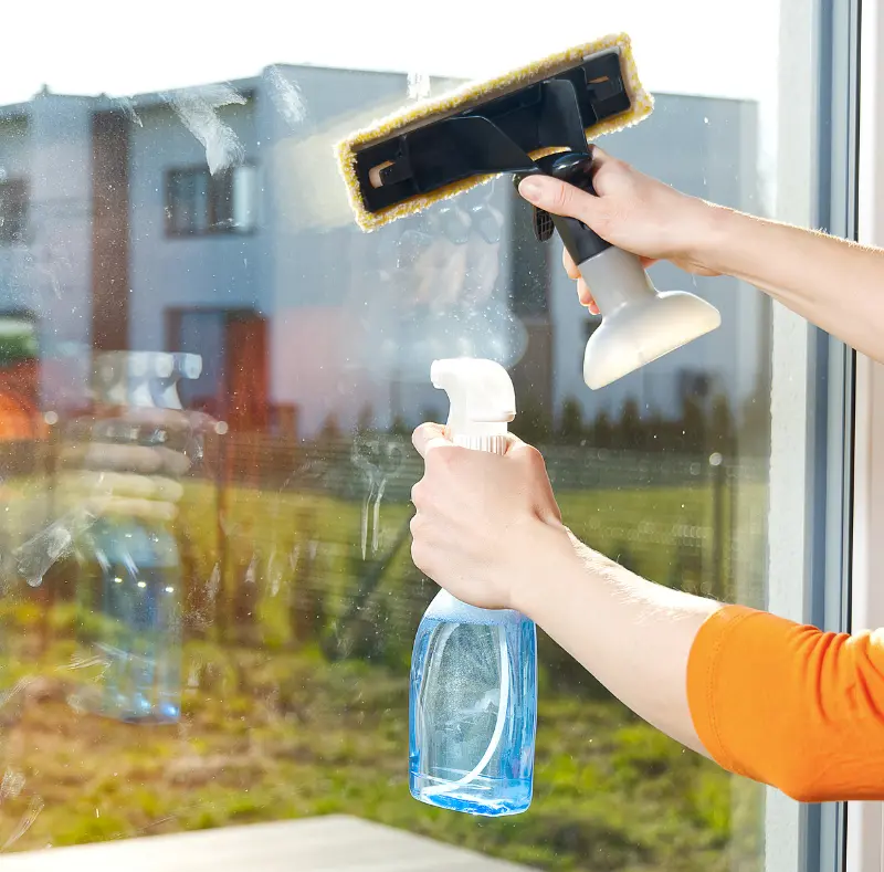 Maid-In-Chelsea-Cleaning-window-cleaner Maid In Chelsea Cleaning window cleaner